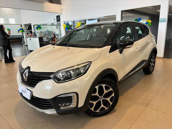 RENAULT CAPTUR 2.0 16V HI-FLEX INTENSE AUTOMÁTICO RENAULT CAPTUR 2.0 16V HI-FLEX INTENSE AUTOMÁTICO